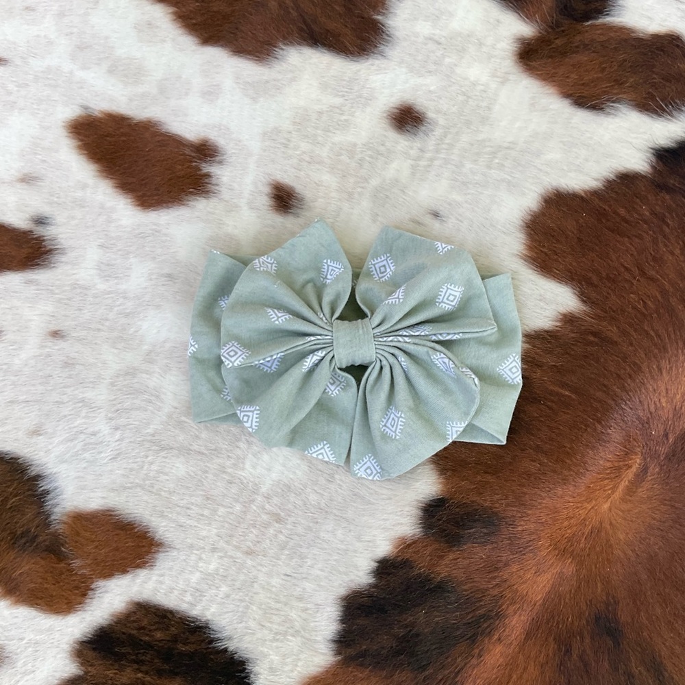Handmade Boho Green Baby Bow Headwrap Headband